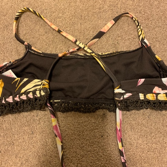 Target Bikini - Picture 2 of 3